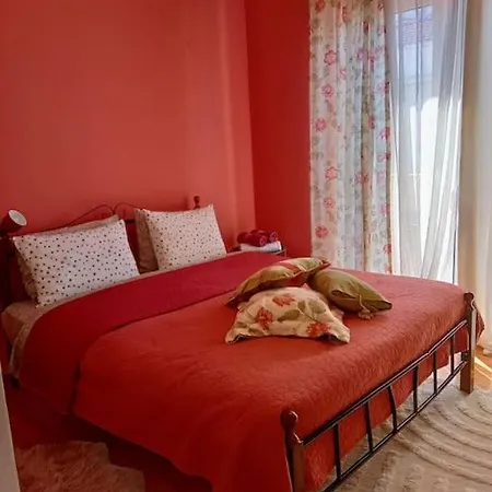 Vincent - Central 2 Bedroom 79sqm Appartement *