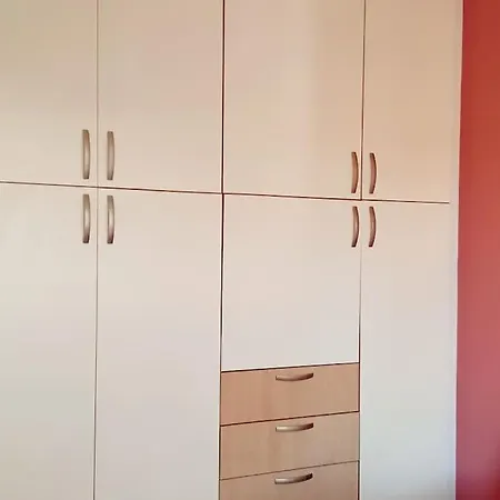 Vincent - Central 2 Bedroom 79sqm Apartment Tripoli